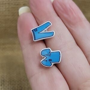 NURSE SCRUBS STUD EARRINGS, unisex